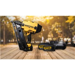 BTCN560 BEZPRZEWODOWA GWOŹDZIARKA 18V LI-ION DO KONSTRUKCJI DREWNIANYCH.