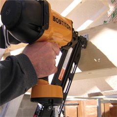 F21PL-E GWOŹDZIARKA 2IN1 (DWU FUNKCYJNA) NA GWOŹDZIE RH & MCN ŁĄCZONE SZEREGOWO POD KATEM 21°