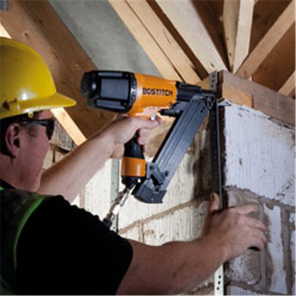 MCN250-E GWOŹDZIARKA DO łączników METALOWYCH