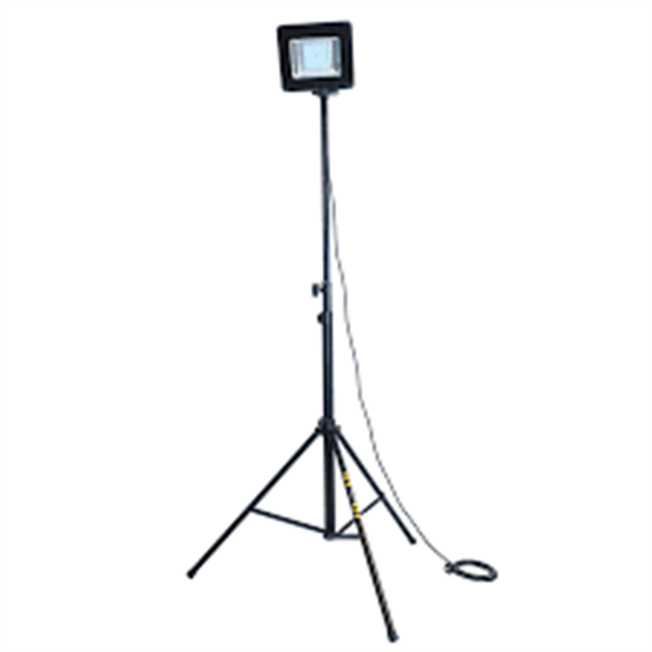 Maszty oświetleniowe LM100AW Partnersite