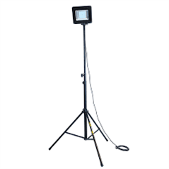 Maszty oświetleniowe LM100AW Partnersite