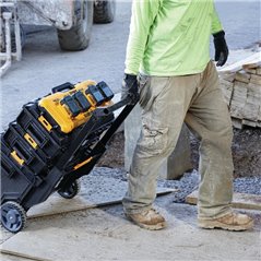 DCB104  ładowarka wielonapięciowa XR 10,8 - 18V 4,0A 