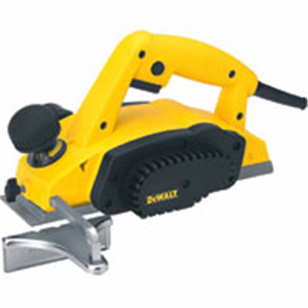 DW680K Strug o głębokości skrawania 2,5mm 600W, kufer