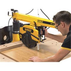 DW721KN Pilarka ramieniowa 300 mm 